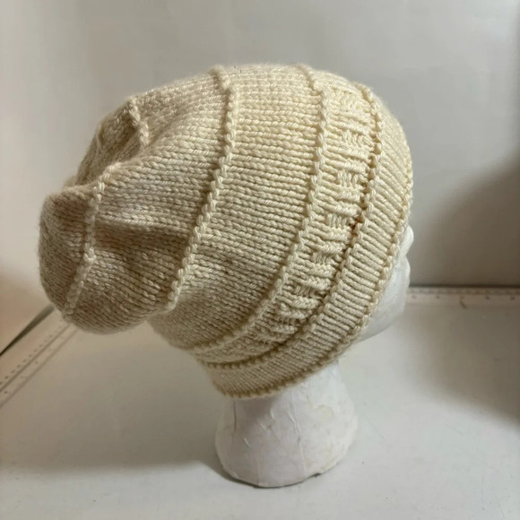 Vintage hand-knit cream coloured baggy dread hippie boho winter toque beanie hat - Picture 6 of 9
